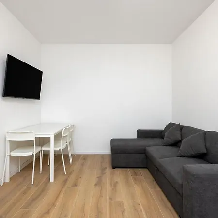 Lägenhet Comfort 2 Vicino Fiera E Centro *